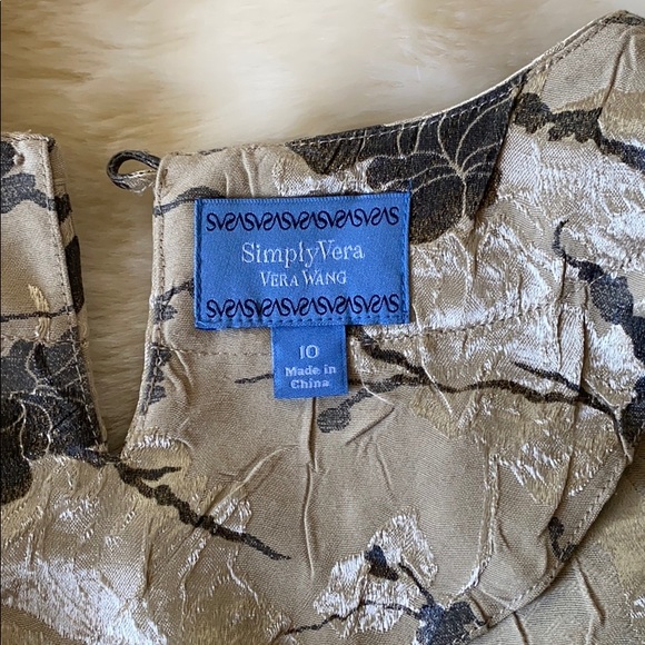 Simply Vera Floral Print Sleeveless Blouse Sz 10 - Picture 5 of 5